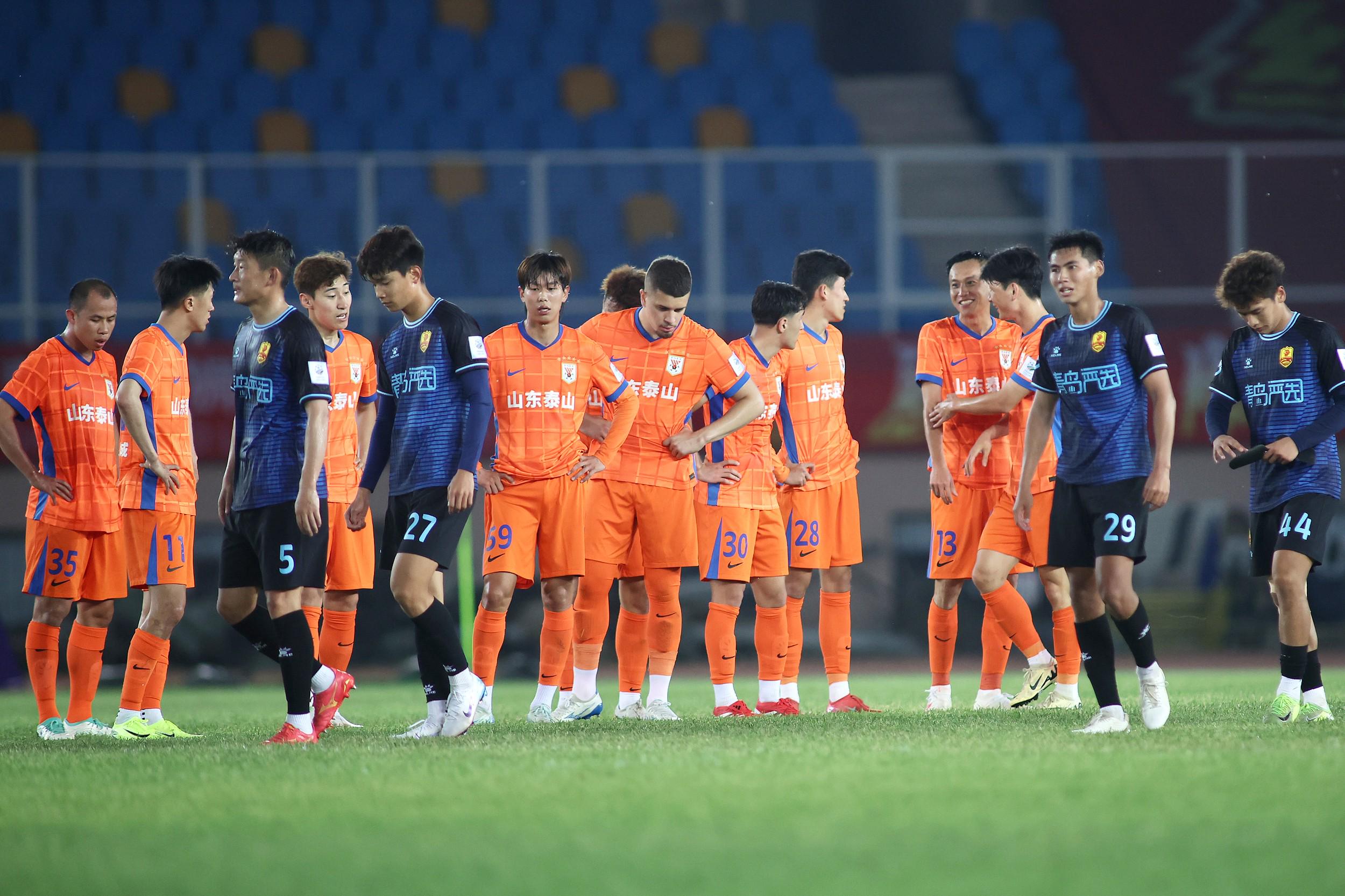 必一体育官方网站-辽宁篮球队在CBA比赛现场的精彩瞬间视频分享